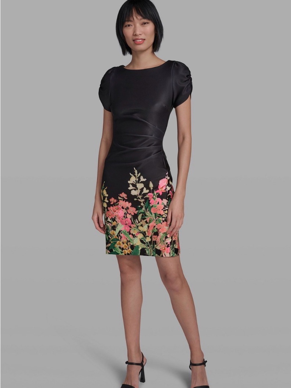 Karl Lagerfeld Women's Short-Sleeve Floral Border Silky Sheath Dress size 2